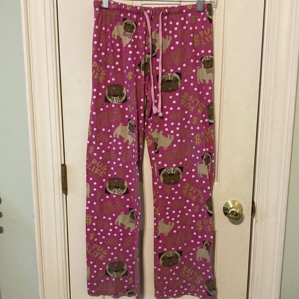 Brand: David & Goliath, Size: S, Pre-Owned, 50% cotton and 50% polyester.